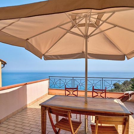 Casa Scotland Apartment Ventimiglia Ngoại thất bức ảnh
