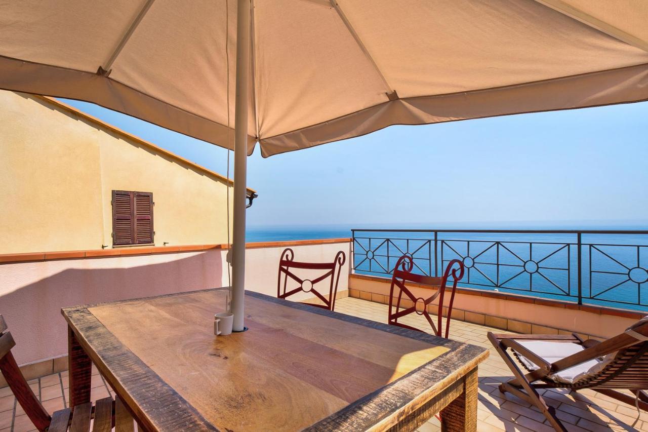 Casa Scotland Apartment Ventimiglia Ngoại thất bức ảnh