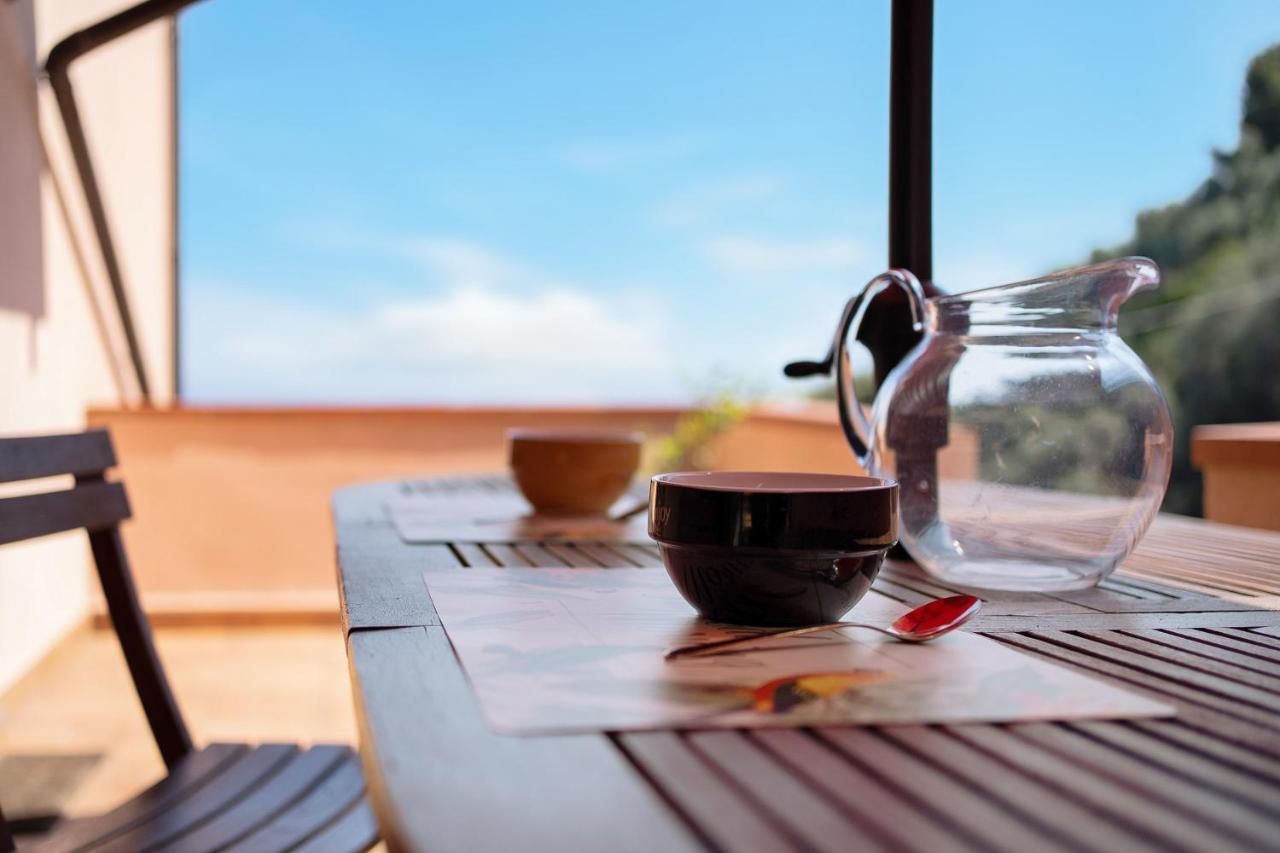 Casa Scotland Apartment Ventimiglia Ngoại thất bức ảnh